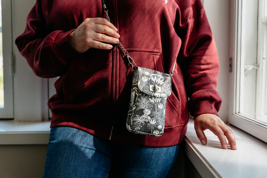 Moomin Muikkunen Pouch - Azalea, Black
