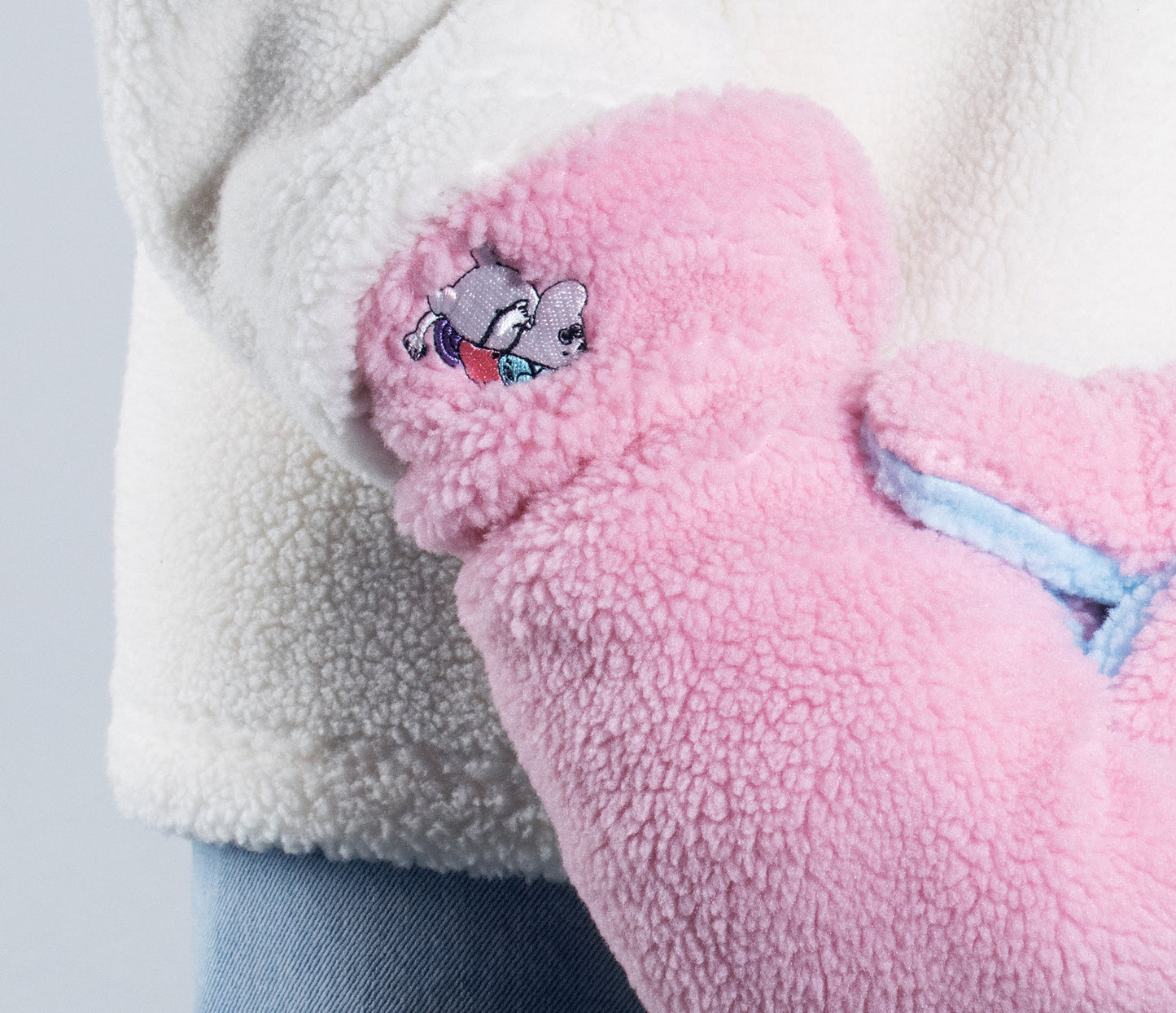 Moomin Fluffy Adult Mittens - Moomintroll Pink