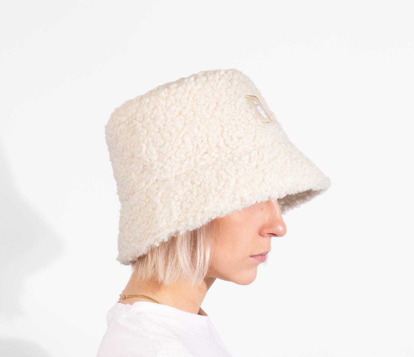 Moomin Adult Fluffy Winter Bucket Hat - Grumpy Moomintroll