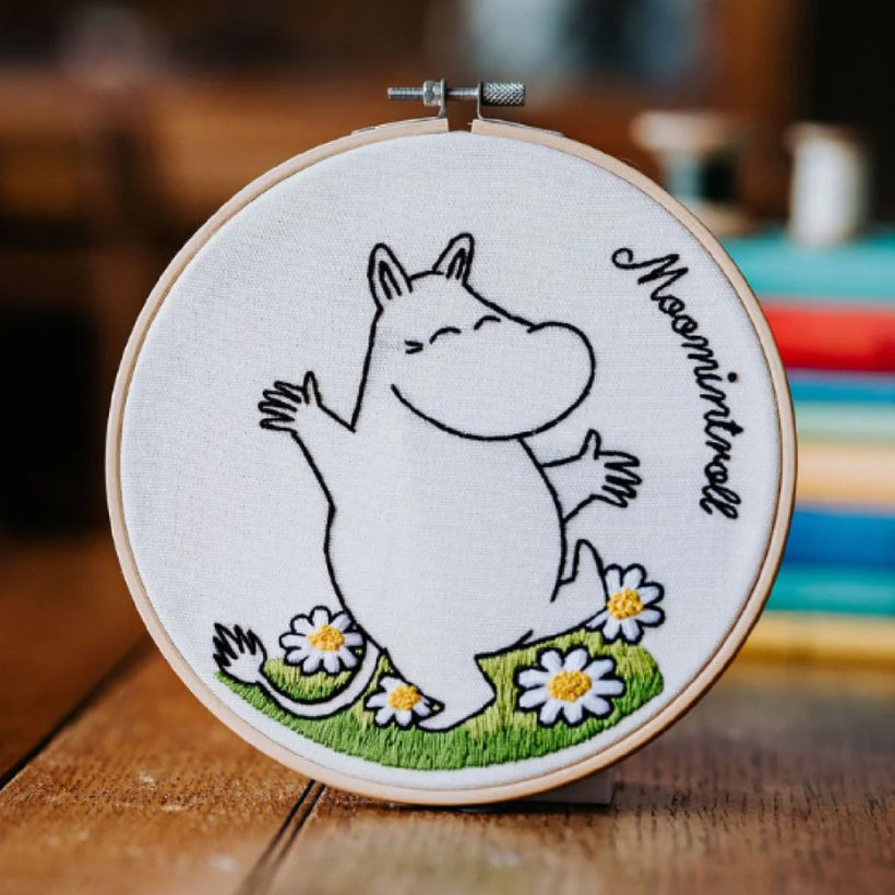Moomin Embroidery Kit - Moomintroll Dancing