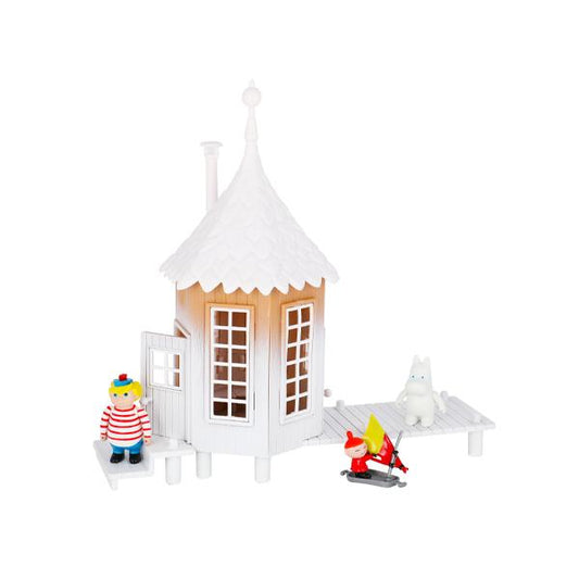 Frosty Bath House and 3 Figures
