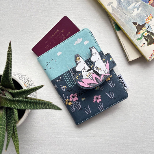 Passport Holder - Lotus